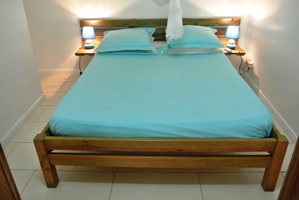 Bungalows Malueva 1 Chambre Et 1 Mezzanine A 5Min De La Plage De La Caravelle Sainte-Anne  Dış mekan fotoğraf